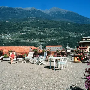 hotel-margna.it-lombardy.com/