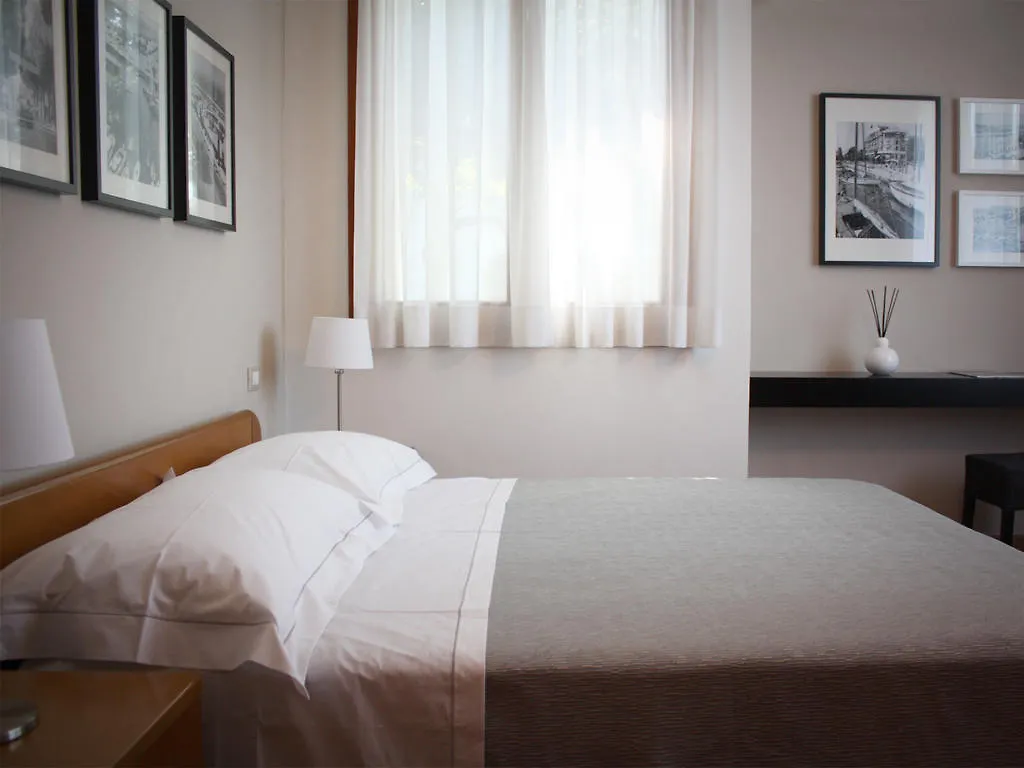 Bed And Breakfast 22 Garibaldi Home Riccione Bed & Breakfast