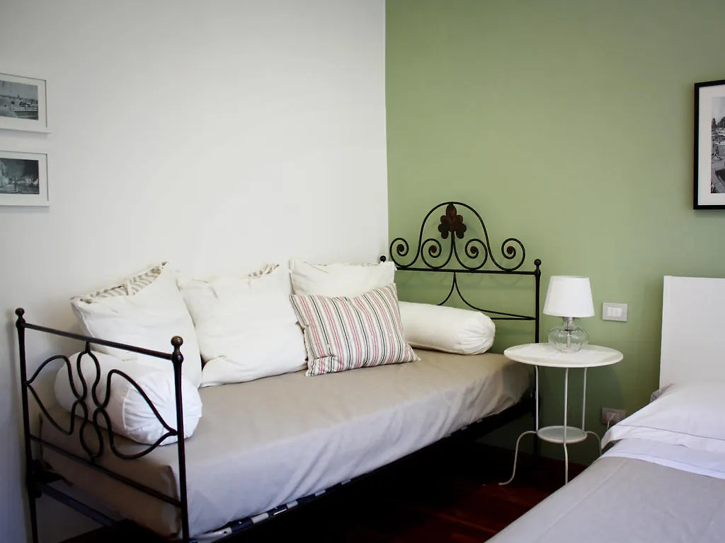 Bed And Breakfast 22 Garibaldi Home Riccione
