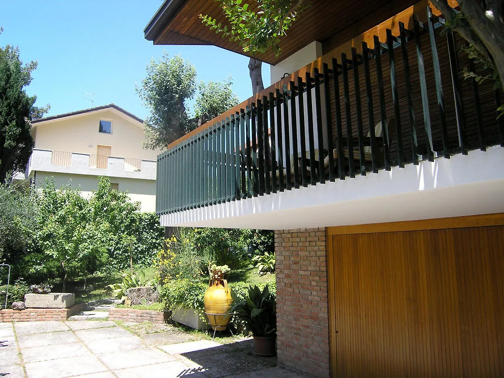 Bed And Breakfast 22 Garibaldi Home Riccione Italy