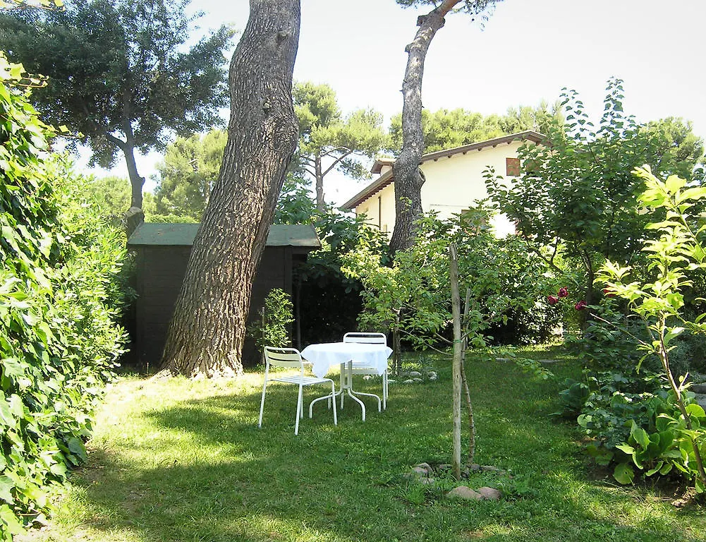 Bed And Breakfast 22 Garibaldi Home Riccione 0*,  Italy